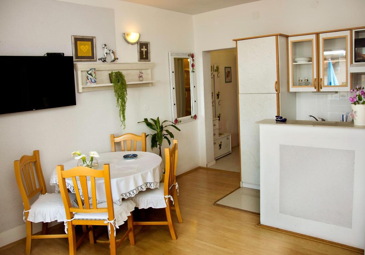 Apartmani Gloria Brodarica  Eksteriør bilde